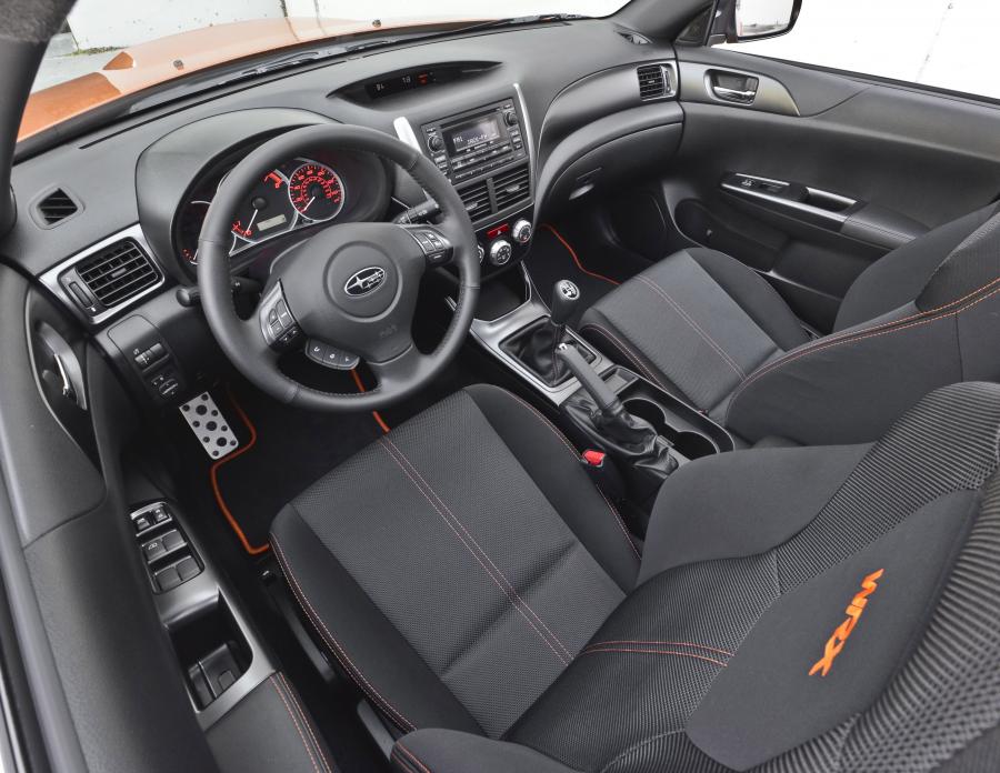  Subaru Impreza WRX 2013 года  (US) (фото 16 из 38)